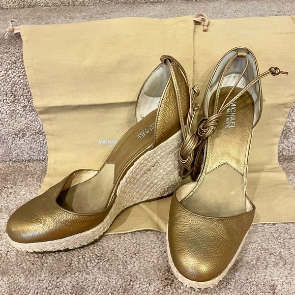 Michael Kors bronze espadrille wedges with ankle ties; size 10 - Picture 3 of 6